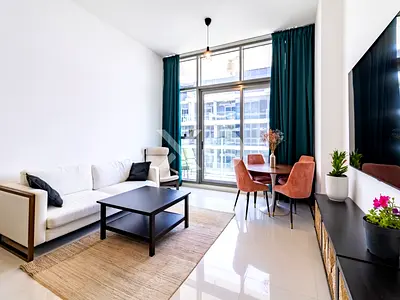 VACANT | FULLY FURNISHED | LARGE LAYOUT