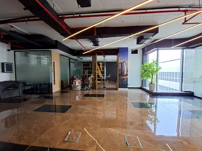 Sheikh Zayed Rd: Near Metro Station Excellent Fitted Office