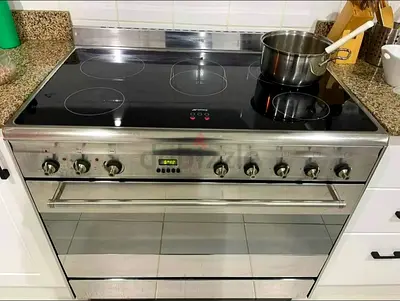 Free delivery Smeg Stainless Steel Electric Ceramic cooker with dual fan 90 cm