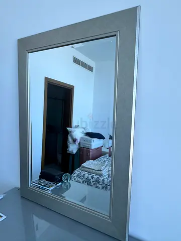 Large luxury Rectangular Wall Mirror with Silver Frame (110.5 x 80.5 x 1.8cm)