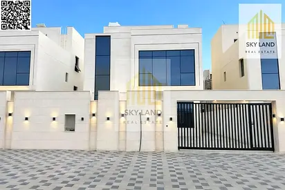 Prime Location - Two Floors and Roof - Registration Included