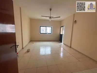 3 غرف وصاله مغلقه مع موزع كبيير و3 حمام و3 بلكون ومطبخ بدون تكييف النخيل 1  45000 تامين كاش 2000  4/6 دفعات