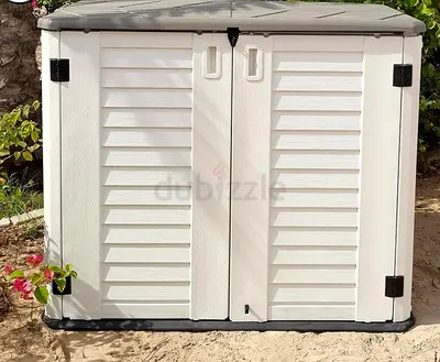 Garden storage box