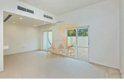 Single | Vacant Premium | Close to Pool