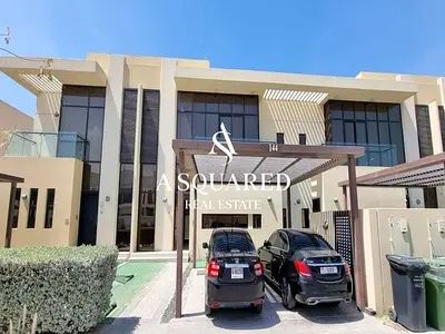 Unfurnished & Spacious | Landscaped Community