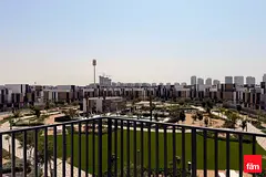 CLOSE TO THE POOL | NEXT TO ENTRANCE | ON PARK