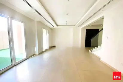 Elegant Bright & Spacious Villa with Maids Room