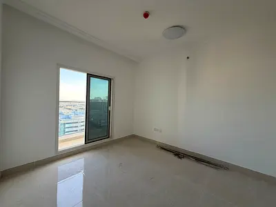 باركن مجانا-غرفتين وصاله-بلكونه باطلاله مفتوحه-2حمام-مساحات واسعه-تكييف مركزي-تاور عائلي-قريبه علي مخرج دبي-علي شارع جمال عبدالناصر