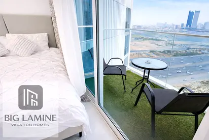 Premium Skyline Studio | Pool & Gym