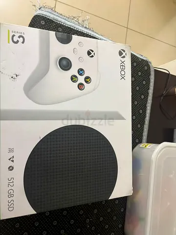 Xbox series s almost brand new with games