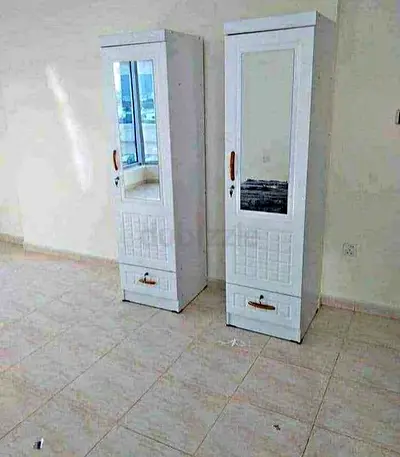 Single door cupboard