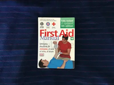 DK First Aid Manual (8th Edition)