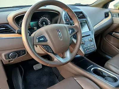 صورة 15 لـ 2015 Lincoln MKC