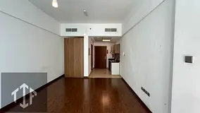 Studio Apartment With Balcony Prime Location