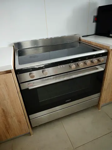 Siemens Stainless Steel Electric 90cm Cooker with Ceramic Hob (Good Working Condition)