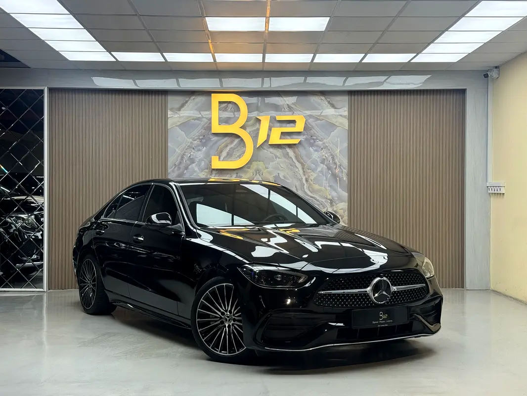 Mercedes-Benz C-Class 2024 — photo 1 of 16