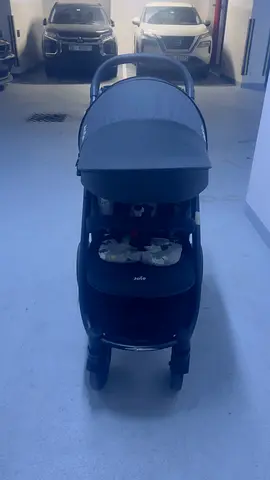 Joie compact stroller in good condition — single stroller with canopy