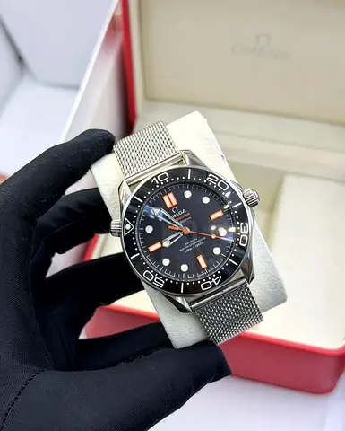 Omega Seamaster Diver-style Mens Master Copy Watch with Mesh Bracelet
