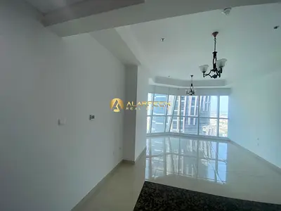 شقة استوديو | برج ذا كورت | إطلالة على وسط المدينة والقناة | غير مفروشة