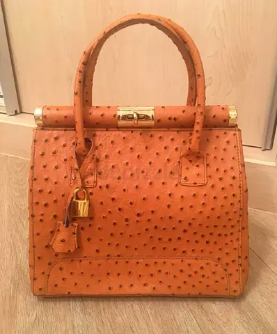 Genuine leather bag. Made in Italy. New