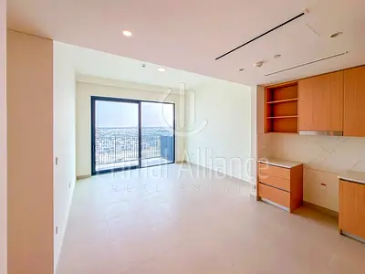 Full Park view| High floor| Pets allowed