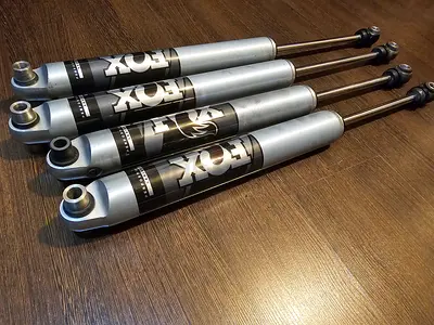 FOX Performance Shocks – Set of 4 for Jeep Wrangler JL/JLU