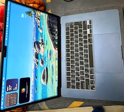 MacBook Air M3 15 Inch - Midnight - Superb Condition for Sale