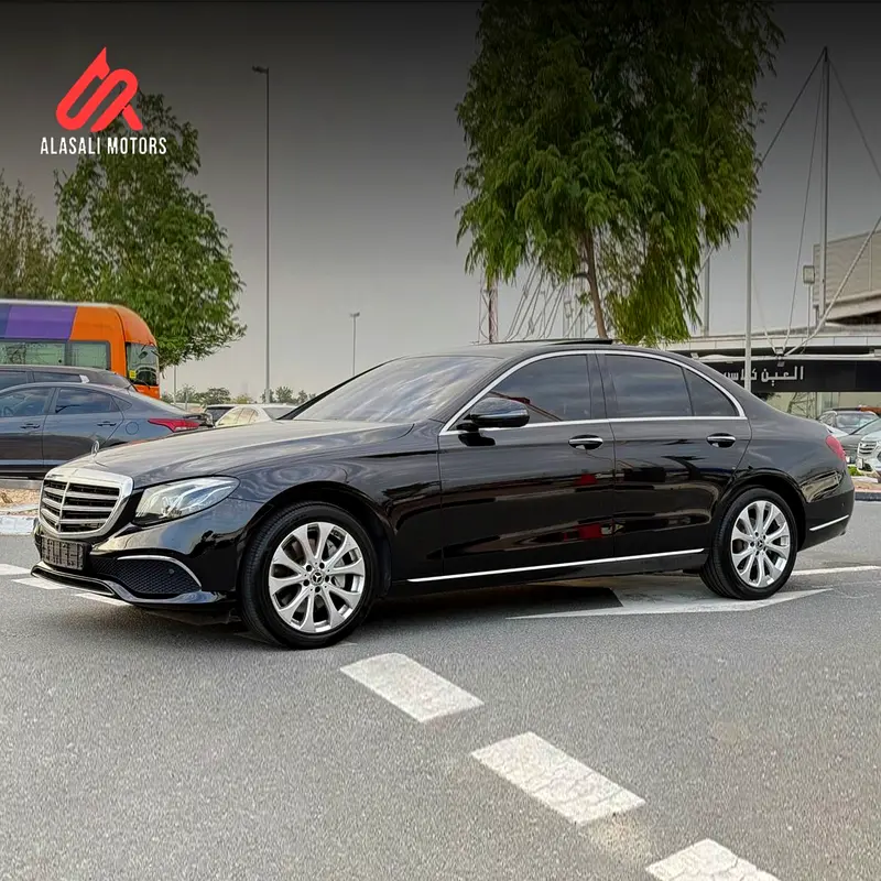 Mercedes-Benz E-Class 2018 — photo 1 of 15