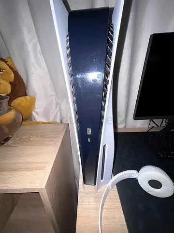 PS5 (with accessories no negotiation)
