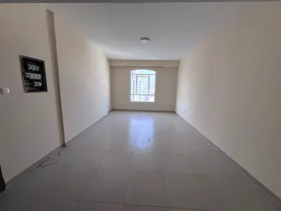 من أجمل وأرقى الشقق المتاحة بعجمان داخل بناية جديدة أول ساكن بموقع مميز جداً على كورنيش عجمان _ سكن عائلات