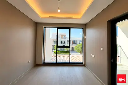 Golf View / Single Row / Brand New / Negotiable