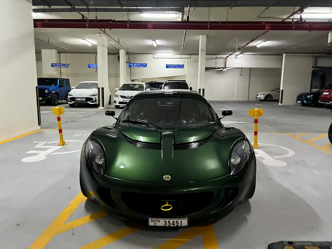 Lotus Elise 2008 — photo 1 of 9