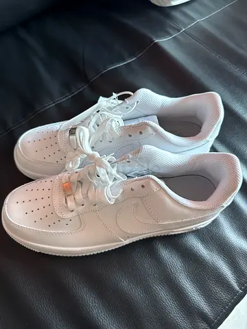 White casual sneakers - brand new