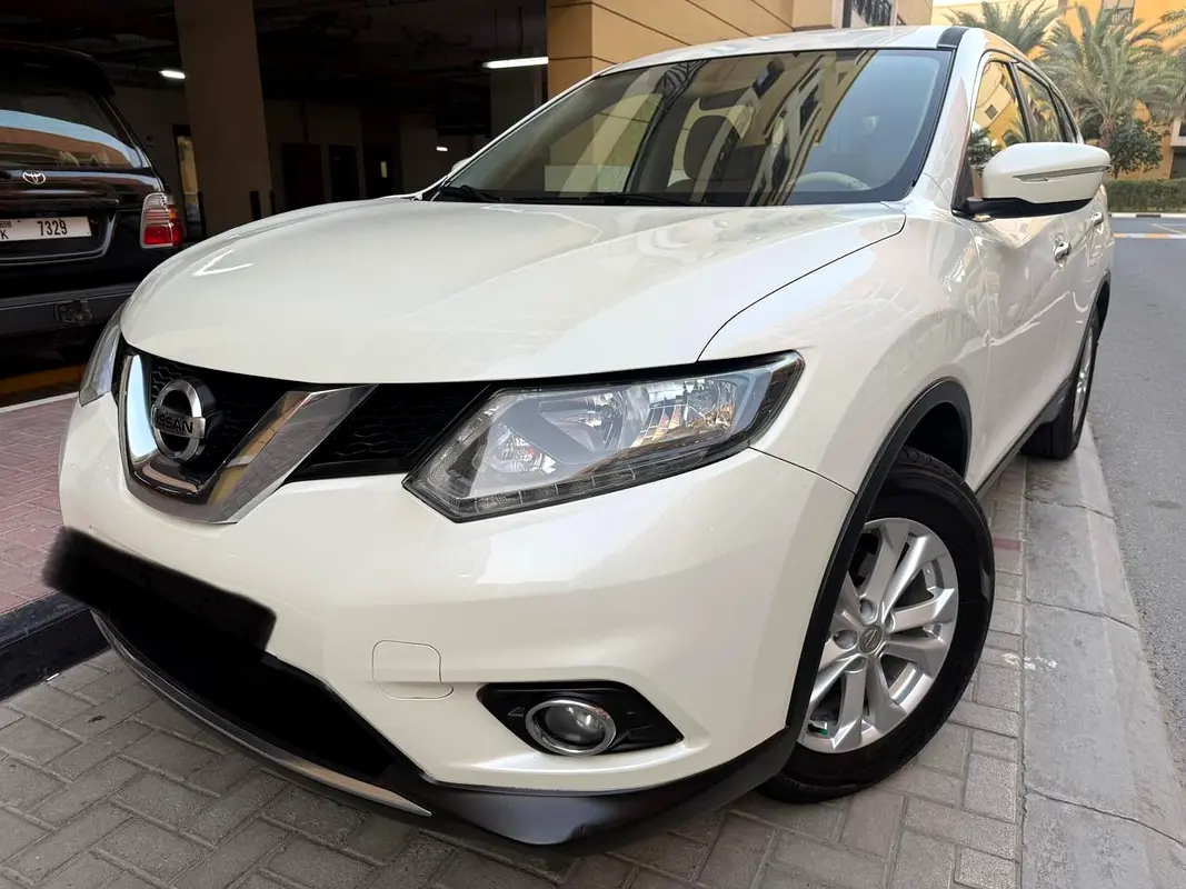 Nissan X-Trail 2016 — photo 1 of 13