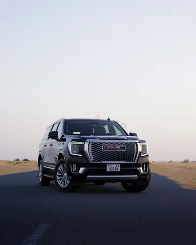 GMC Yukon XL SLT 2023 | 5.3L V8 4WD | GCC | 8-Seater | Bose | Panoramic Roof