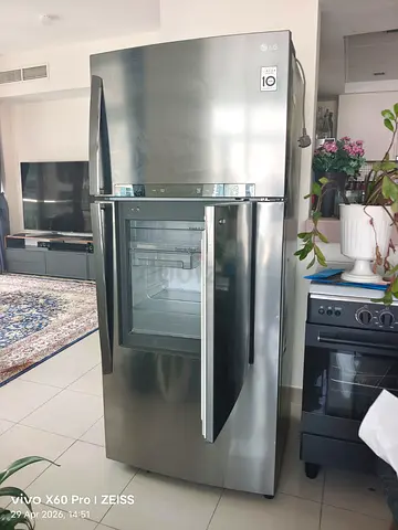 LG door in door fridge - Limited edition model - Private Sale AED 3,000