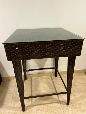 Outdoor Patio tall standing table with tempered glass