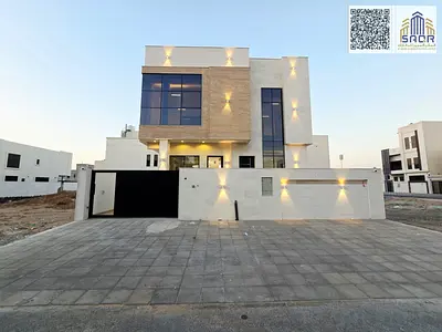 فيلا فاخرة بموقع استراتيجي مميز تمنحك أسلوب حياة متكامل يجمع بين الراحة والخصوصية وسهولة الوصول إلى أهم المرافق الحيوية حيث تقع على بعد دقائق قليلة من