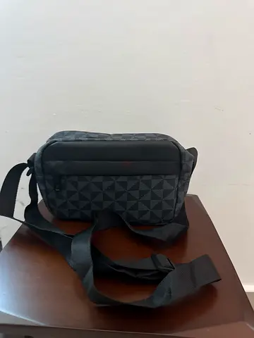 Black men’s shoulder bag BRAND NEW -3 available