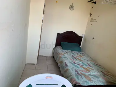 partition  near garden metro station