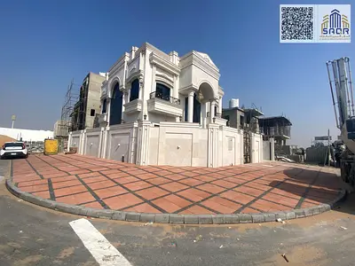 Corner villa for sale with a classic design and very high-end personal finishing.