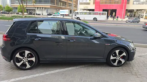 2016 Volkswagen Golf GTI SE | GCC Specs | Well Maintained | Great Condition