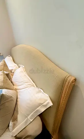 Queen Bed