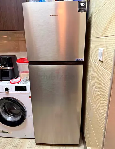 Hisense 418 litter Top Freezer Refrigerator - Stainless Steel, Good Condition