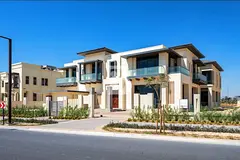 Magnificent 7-Bedroom Villa Along the Golf Course