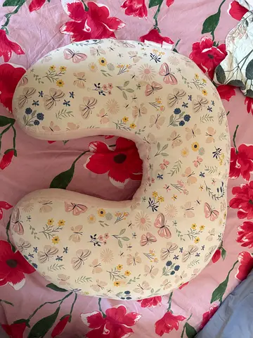 Feeding pillow