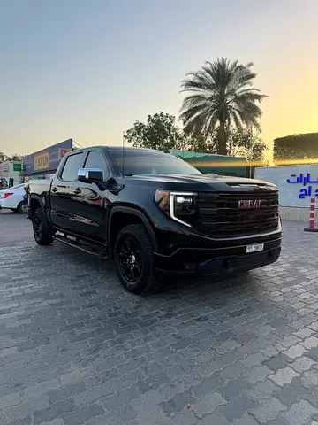 2024 GMC Sierra 1500 Elevation - GCC Specs - Brand New