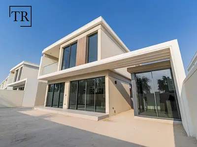 Single Row | Well Maintained | Premium Finishes