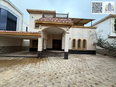 Luxury villa for rent five master bedrooms spacious majlis family living hall equipped kitchen maid room and private parking yard in a prime location