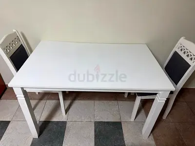 Dining Table with 4 chairs